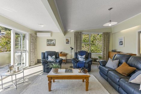 Photo of property in 16 Tamar Street, Island Bay, Wellington, 6023