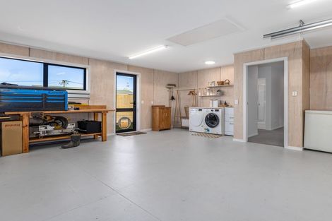 Photo of property in 12 Ash Close, Levin, 5510