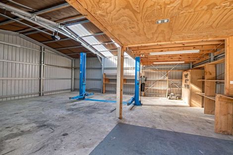 Photo of property in 1319 Whangaparaoa Road, Army Bay, Whangaparaoa, 0930