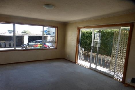 Photo of property in 2/245 Marine Parade, New Brighton, Christchurch, 8061