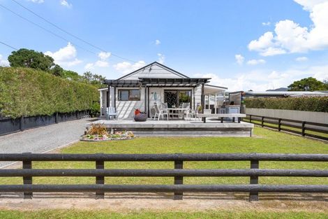 Photo of property in 215a Kiwi Road, Whangamata, 3620