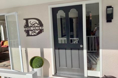 Photo of property in 1/2 Heathcote Road, Castor Bay, Auckland, 0620