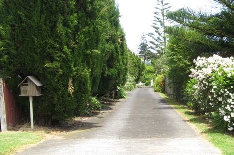 Photo of property in 12 Shortt Avenue, Mangere Bridge, Auckland, 2022
