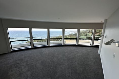 Photo of property in 19 Ngatira Road, Muriwai, Waimauku, 0881