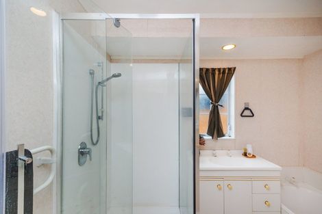 Photo of property in 42a Pinedale Parade, Milson, Palmerston North, 4414