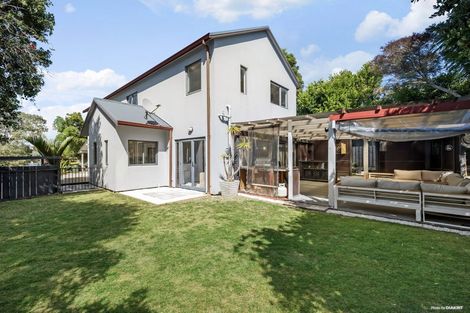 Photo of property in 6a Tallington Crescent, Torbay, Auckland, 0630