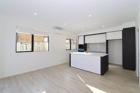 Photo of property in 8 Britannia Place, Half Moon Bay, Auckland, 2012