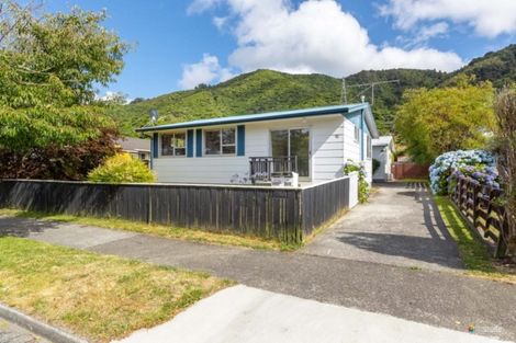 Photo of property in 1/202 California Drive, Totara Park, Upper Hutt, 5018
