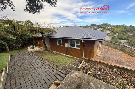 Photo of property in 145 Ruskin Road, Newlands, Wellington, 6037