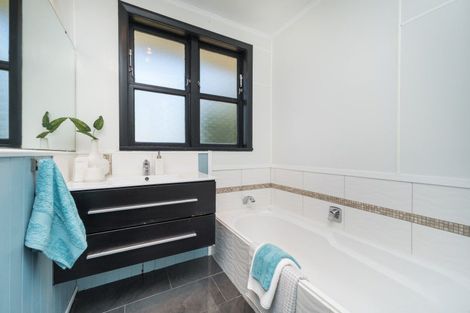 Photo of property in 5 Buick Crescent, Awapuni, Palmerston North, 4412