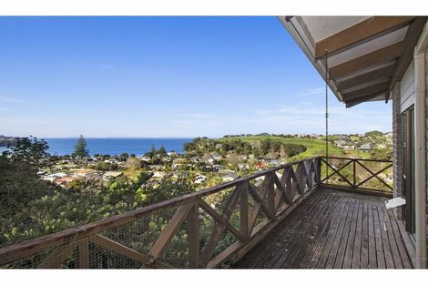 Photo of property in 12 Cochrane Avenue, Arkles Bay, Whangaparaoa, 0932