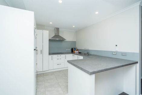 Photo of property in 8 Ridgedale Crescent, Flagstaff, Hamilton, 3210