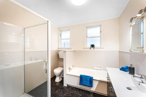 Photo of property in 2 Monterey Place, Totara Park, Upper Hutt, 5018