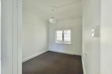 Photo of property in 3/136 Evans Bay Parade, Roseneath, Wellington, 6021