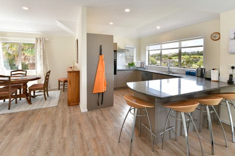 Photo of property in 3 Commodore Court, Gulf Harbour, Whangaparaoa, 0930