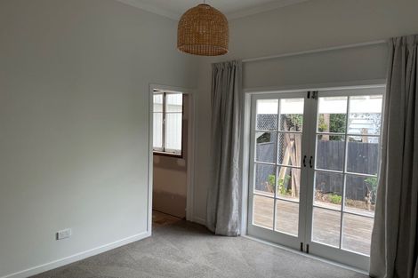 Photo of property in 83 Gribblehirst Road, Sandringham, Auckland, 1025