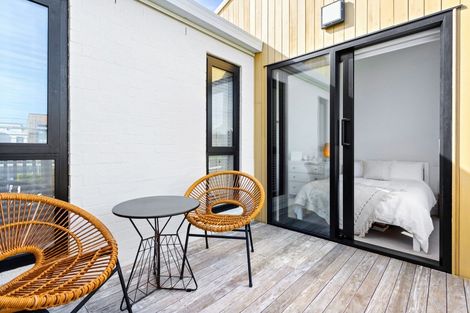 Photo of property in 15 Isitt Road, Hobsonville, Auckland, 0616