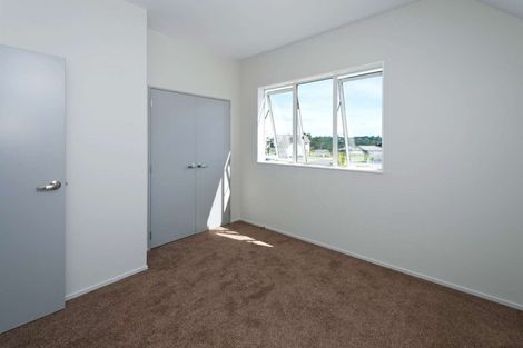Photo of property in The Rise, 30 Hatfield Place, Albany Heights, Auckland, 0632