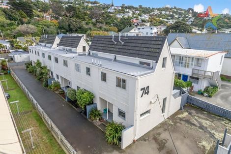 Photo of property in 4/74 Freyberg Street, Lyall Bay, Wellington, 6022