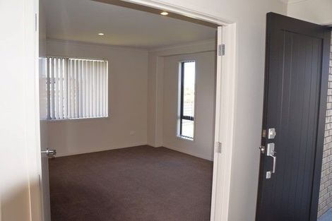 Photo of property in 48 Ocean View Rise, Ruakaka, 0116
