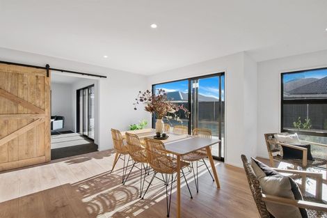 Photo of property in 21 Kingsdowne Drive, West Melton, 7618