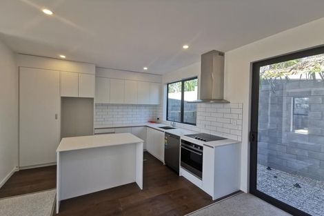 Photo of property in 2/80 Seatoun Heights Road, Seatoun, Wellington, 6022