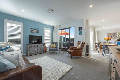 Photo of property in 18 Jane Maree Road, Kumeu, 0810