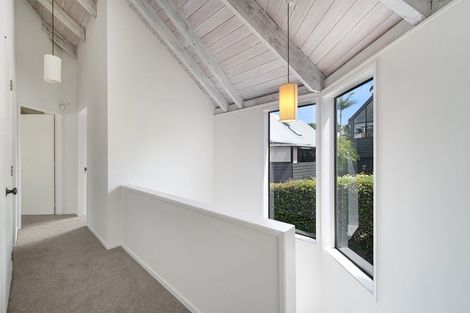 Photo of property in 22c Grand View Road, Remuera, Auckland, 1050