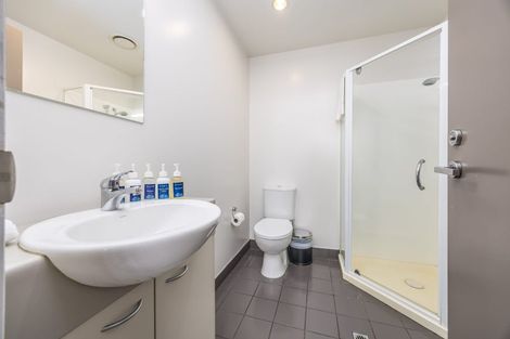 Photo of property in Proximity Apartments, 405/17 Osterley Way, Manukau, Auckland, 2104