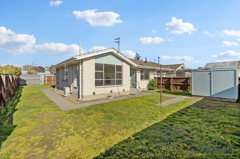 Photo of property in 2/15a Genista Place, Parklands, Christchurch, 8083
