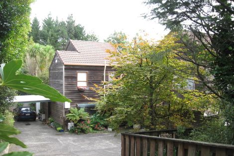 Photo of property in 1/11 Nickleby Place, Mellons Bay, Auckland, 2014