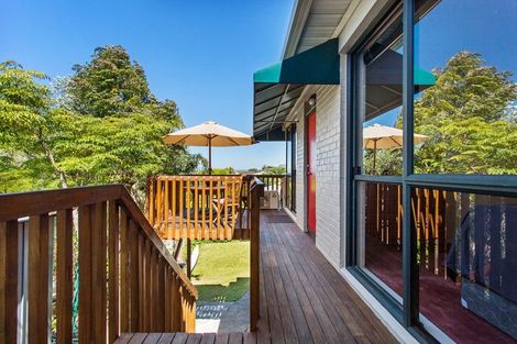 Photo of property in 2/27 Simkin Avenue, St Johns, Auckland, 1072