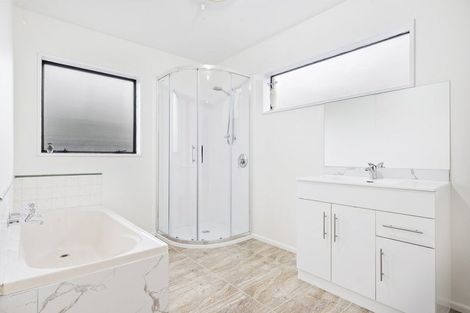 Photo of property in 4 Bridge Street, Southbridge, 7602