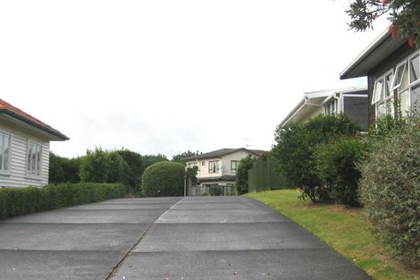 Photo of property in 2/171 Coronation Road, Hillcrest, Auckland, 0627