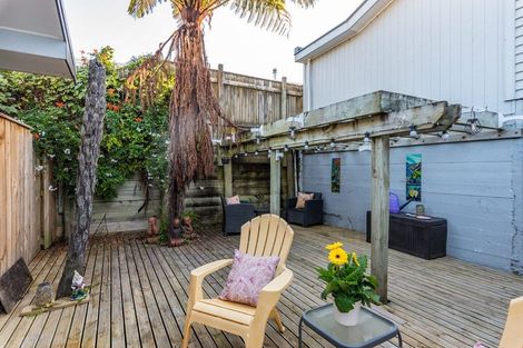 Photo of property in 18c Titoki Road, Waikanae Beach, Waikanae, 5036