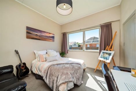 Photo of property in 37 Burns Street, Hawera, 4610