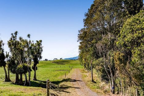 Photo of property in 183 Warea Road, Warea, 4381