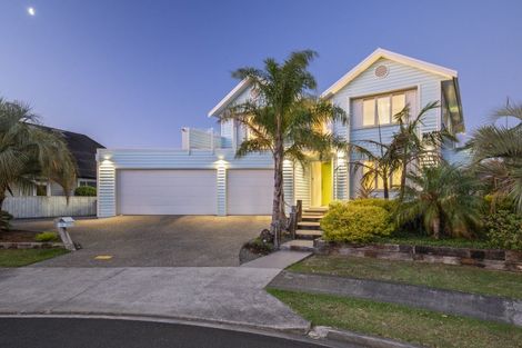 Photo of property in 34 Oceania Place, Mellons Bay, Auckland, 2014