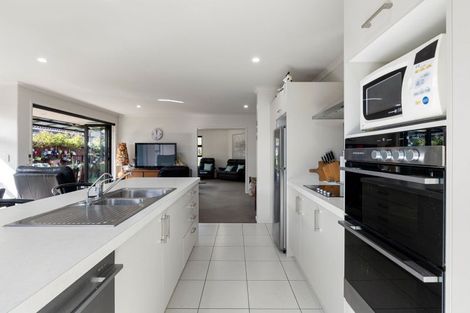 Photo of property in 13 Edgeview Crescent, Fitzroy, Hamilton, 3206
