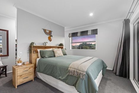 Photo of property in 111 Oteki Park Drive, Welcome Bay, Tauranga, 3112