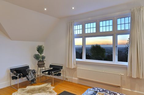 Photo of property in 103 Hackthorne Road, Cashmere, Christchurch, 8022