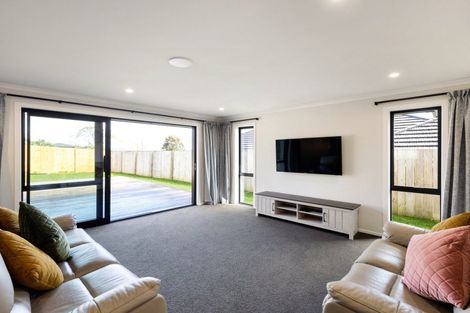 Photo of property in 12 Benjamin Avenue, Rototuna North, Hamilton, 3210