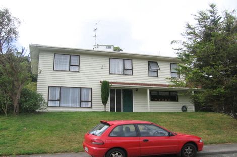 Photo of property in 35 Thatcher Crescent, Crofton Downs, Wellington, 6035