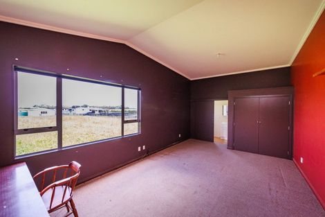 Photo of property in 5 Te Arakura Road, Newbury, Feilding, 4775