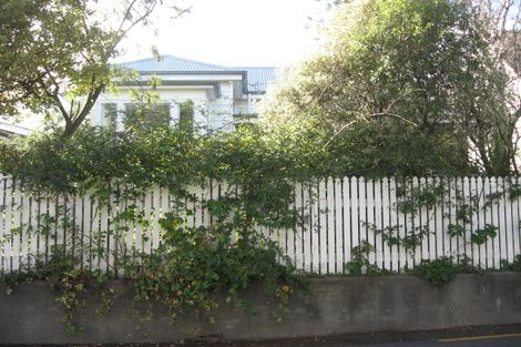 Photo of property in 18 Cameron Road, Bluff Hill, Napier, 4110