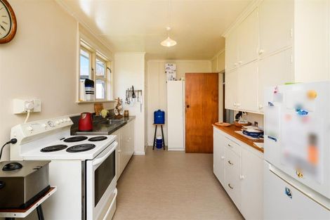 Photo of property in 28 Ahuru Street, Marton, 4710