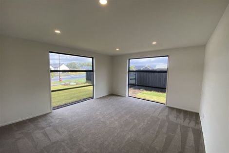 Photo of property in 14 Dray Place, Halswell, Christchurch, 8025