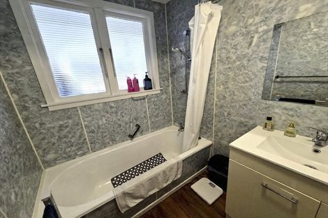 Photo of property in 3 Lowestoft Street, Balclutha, 9230