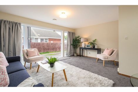 Photo of property in 2/470 Greers Road, Bishopdale, Christchurch, 8053