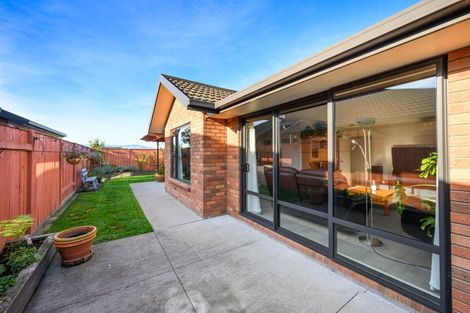 Photo of property in 13 Lorenzo Place, Kelvin Grove, Palmerston North, 4414